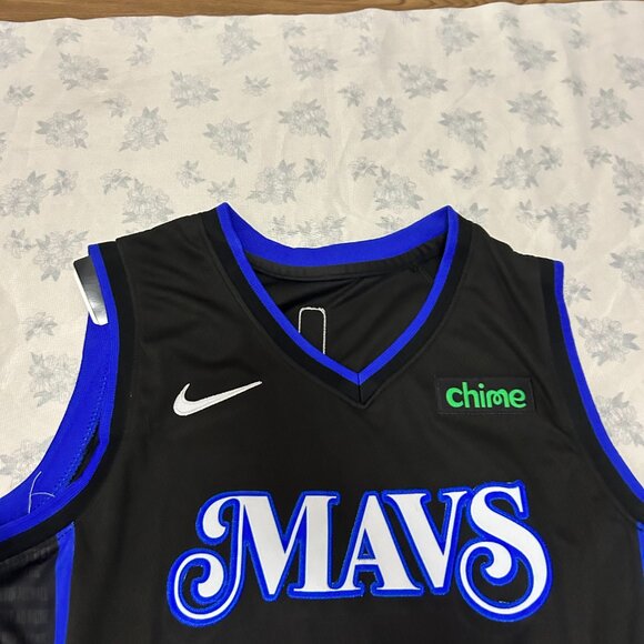 NBA Luka Doncic Dallas Mavericks Navy Statement Edition #77 Jersey - Picture 4 of 6